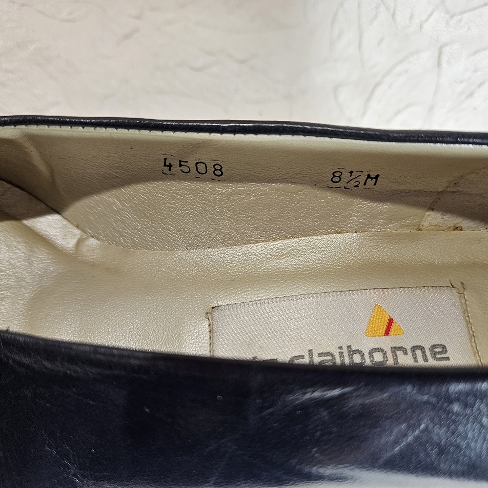 Navy Blue Liz Claiborne Vintage Pumps - Picture 5 of 8